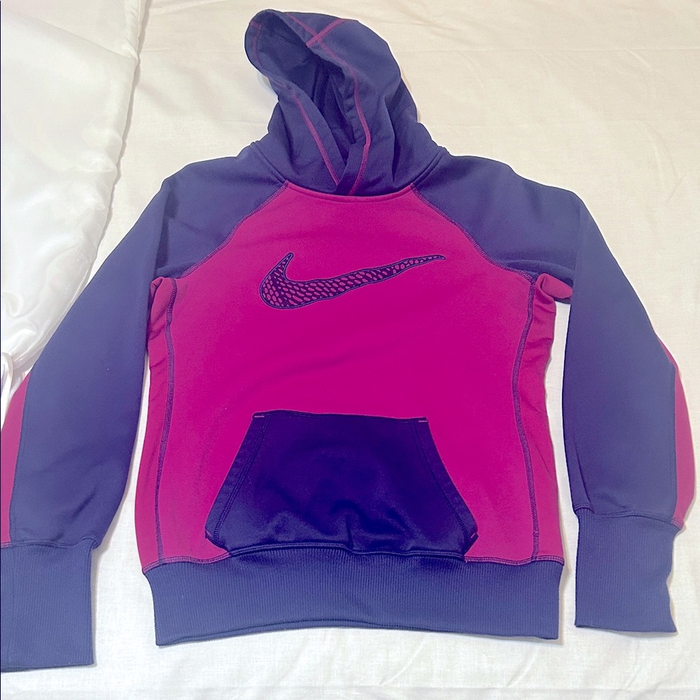 Nike Therma Fit Moisture Wick Hoodie